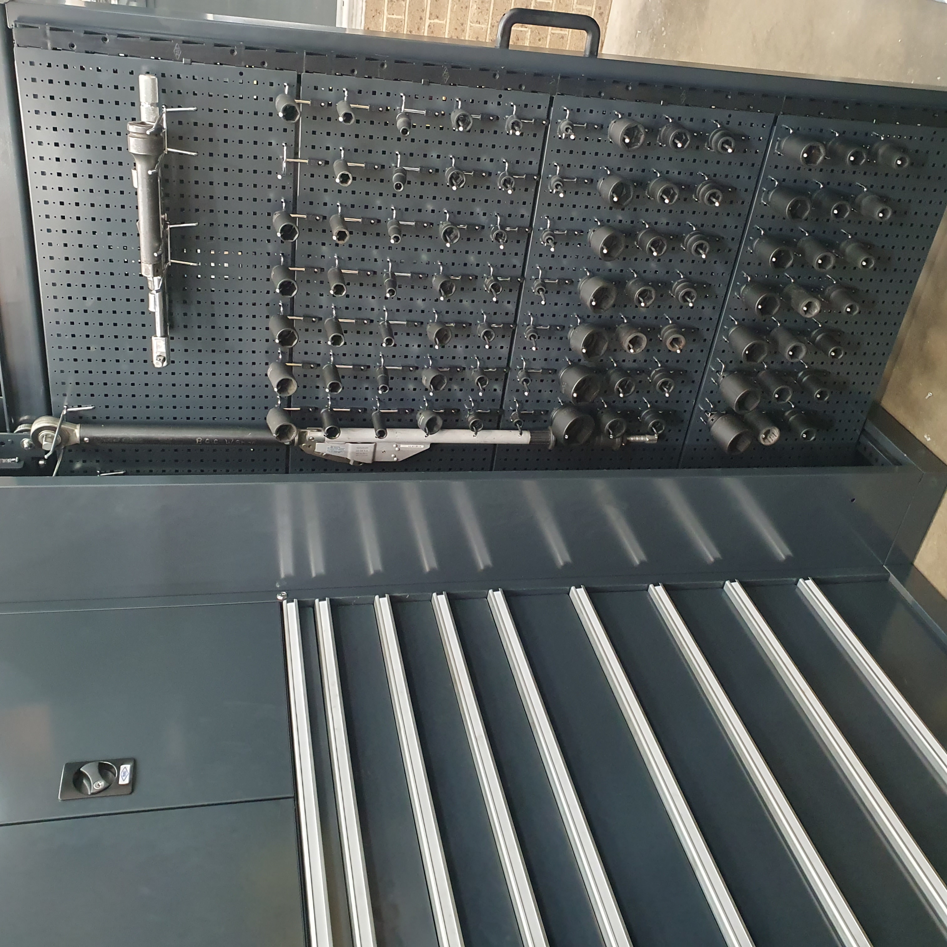 BAC Vertical Panel Drawers - Small Hooks
