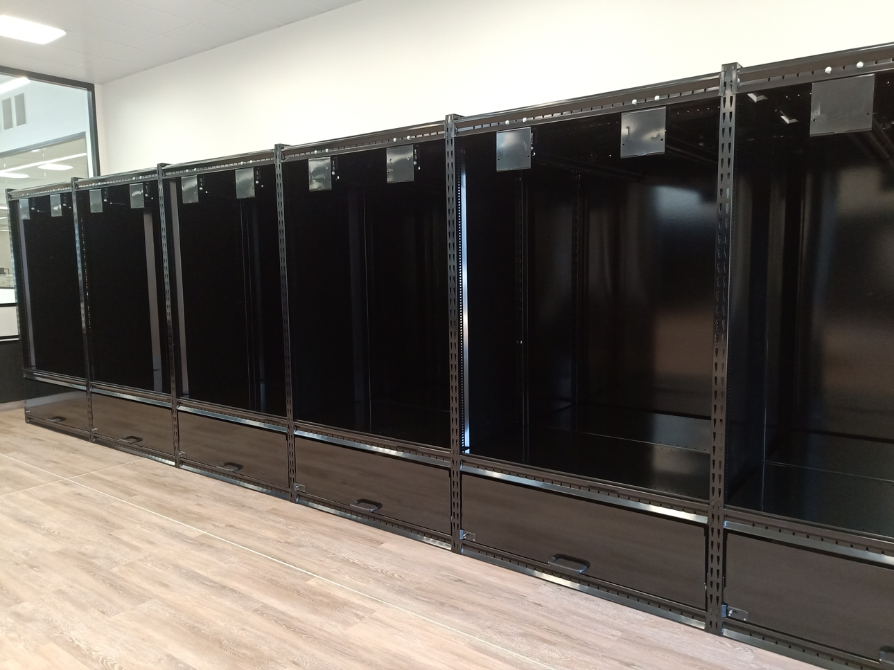 BAC Systems - BAC 77 Vertical Drawers