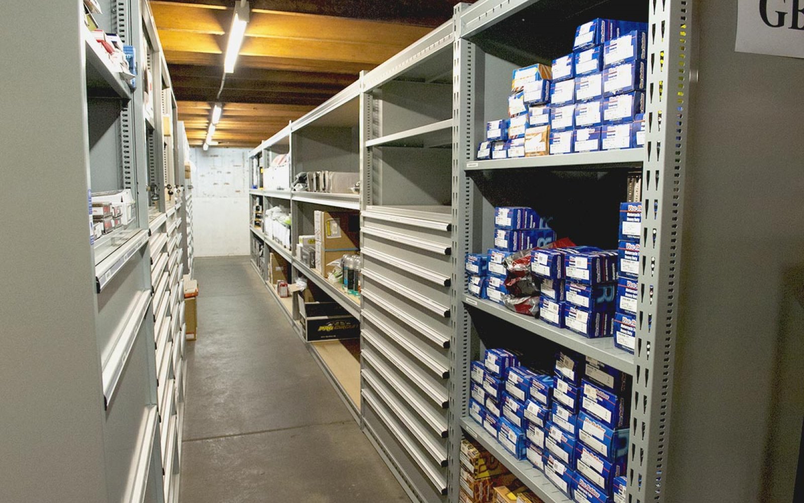 BAC Shelving System for the Automotive Industry