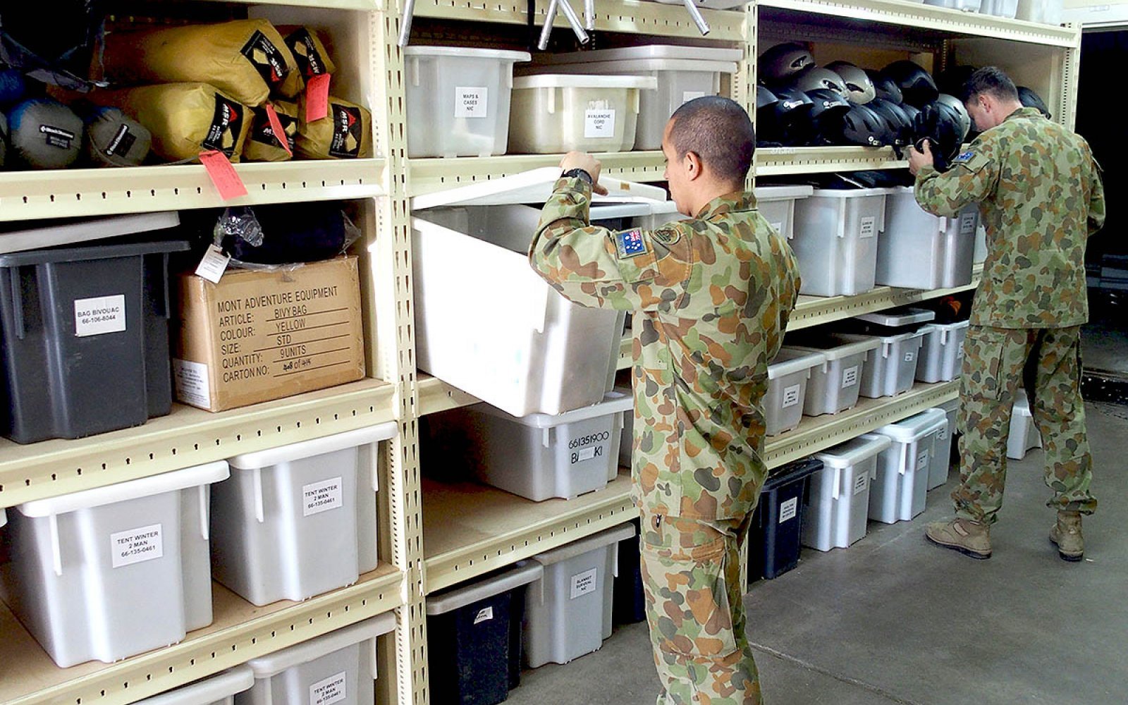 bacc 77 racking and shelving for defence force3