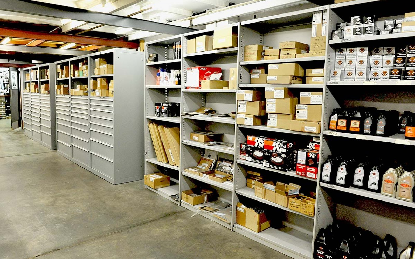 Storage Modules with Shelves
